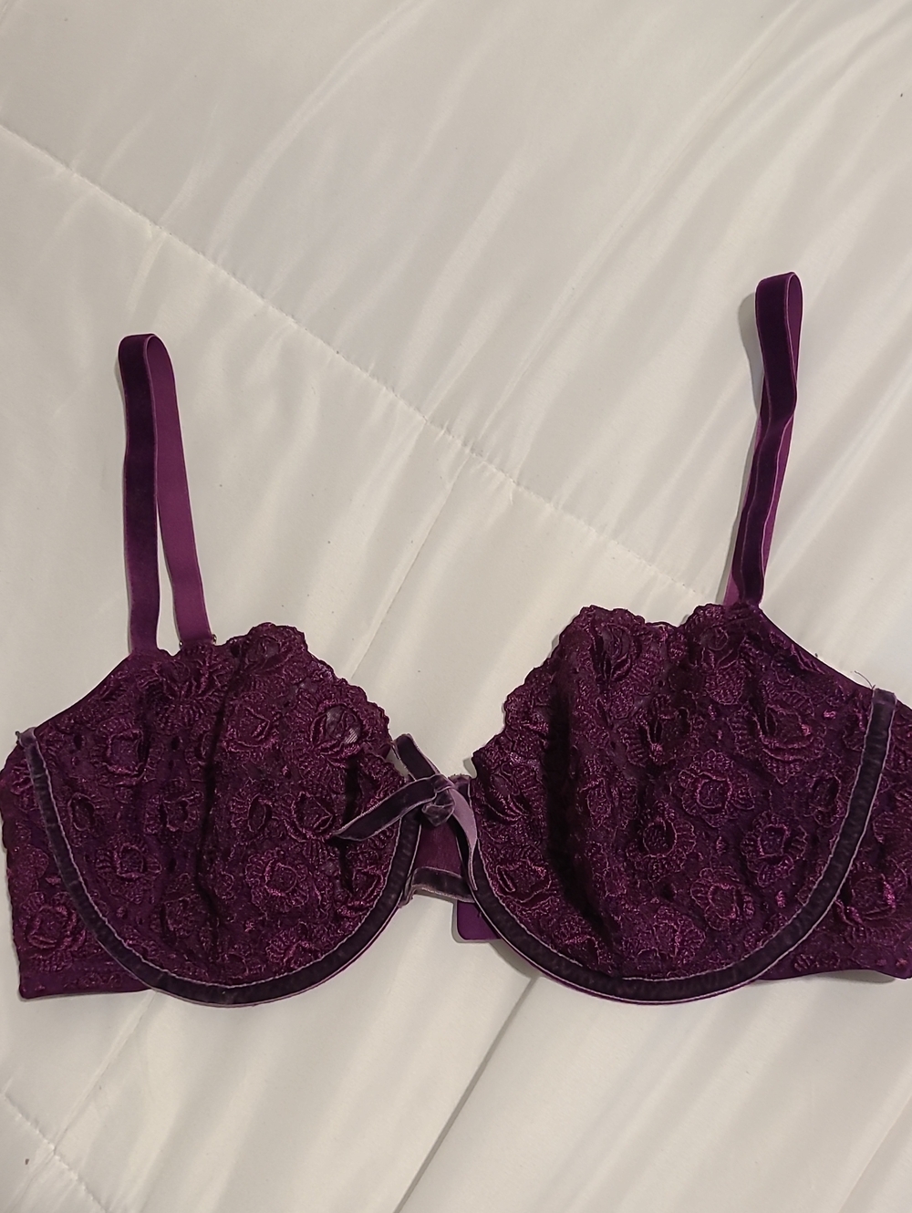 Victoria's Secret Plum Lace Underwire Bra with Bow Detail